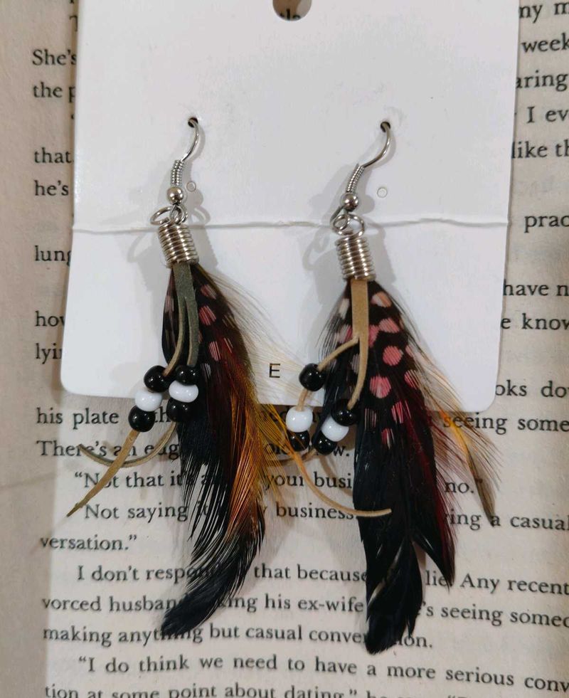 Feathered Earrings 🖤