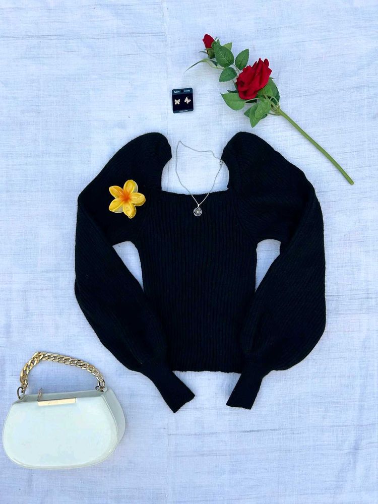 black beautiful winter top