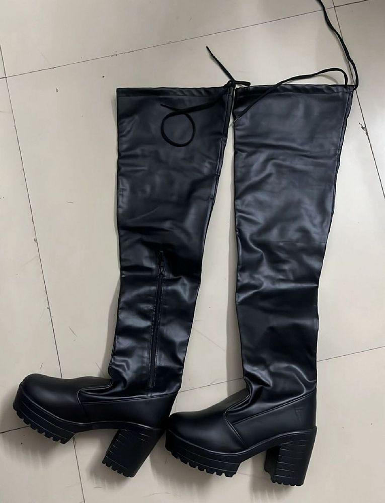Stylish Black Thigh-High Platform Boots