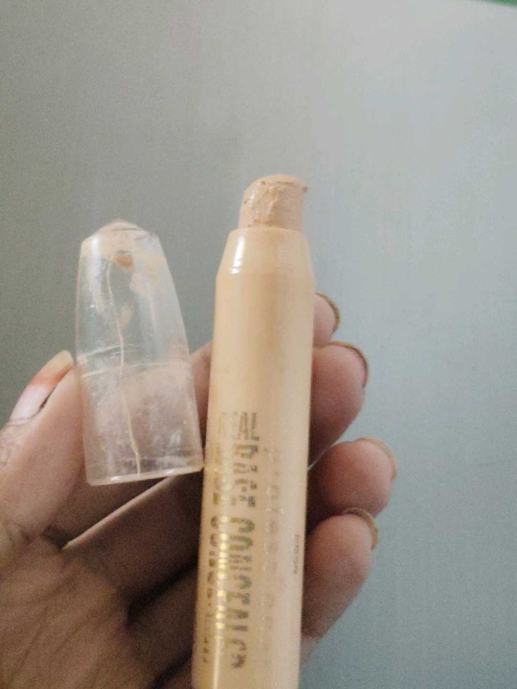 Essence Color Corrector