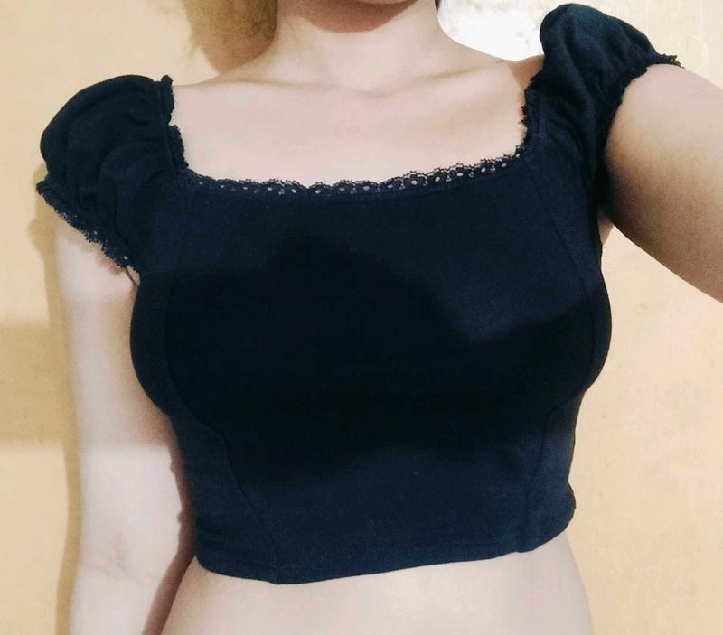 Colin&#39;s Lace Detailed Black Crop Top