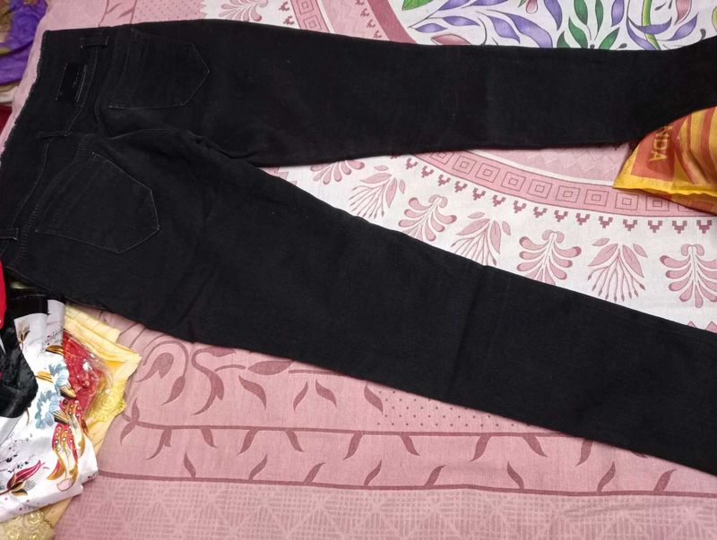 Black Jeans