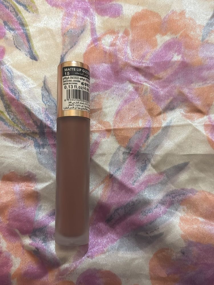 Matte Lip Gloss - Shade 15 Nude