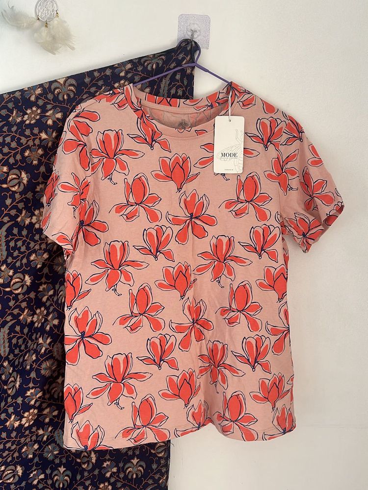 Mode By Red Tape London