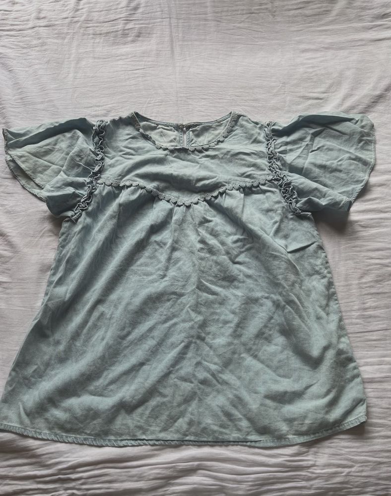 Cute Blue Flutter Sleeve Top