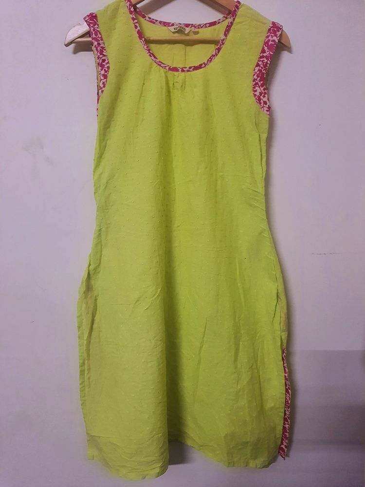 Flourescent Green Sleeves Kurta