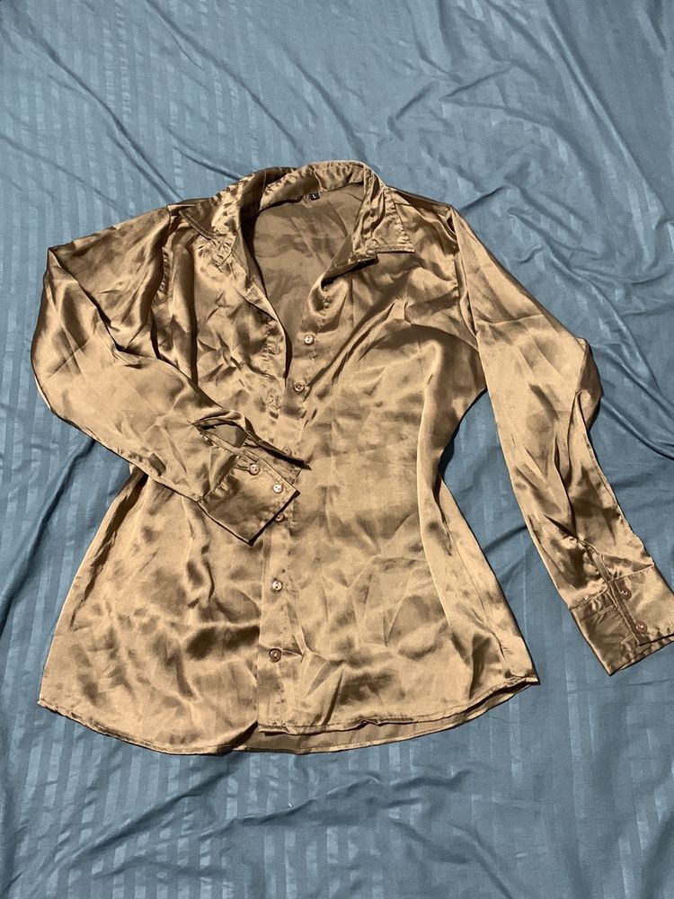 Golden Party Hour Satin Shirt With Buttons And Collar