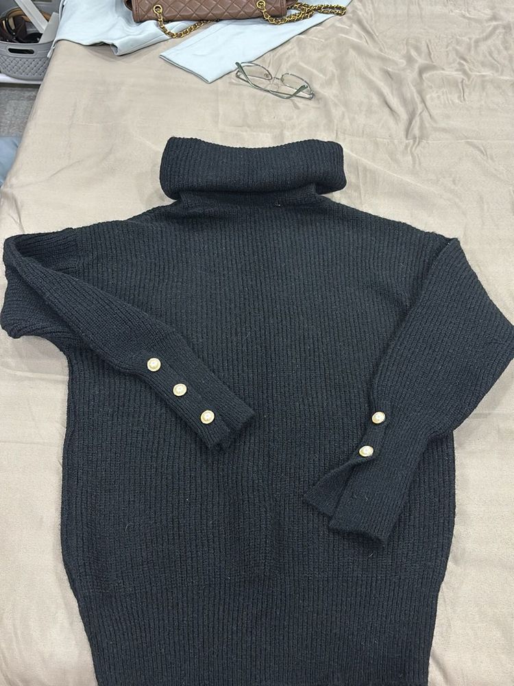 Black high neck woollen sweater