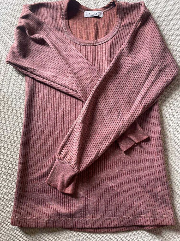 Unisex Ribbed Warm Inner Top – Rarely Used