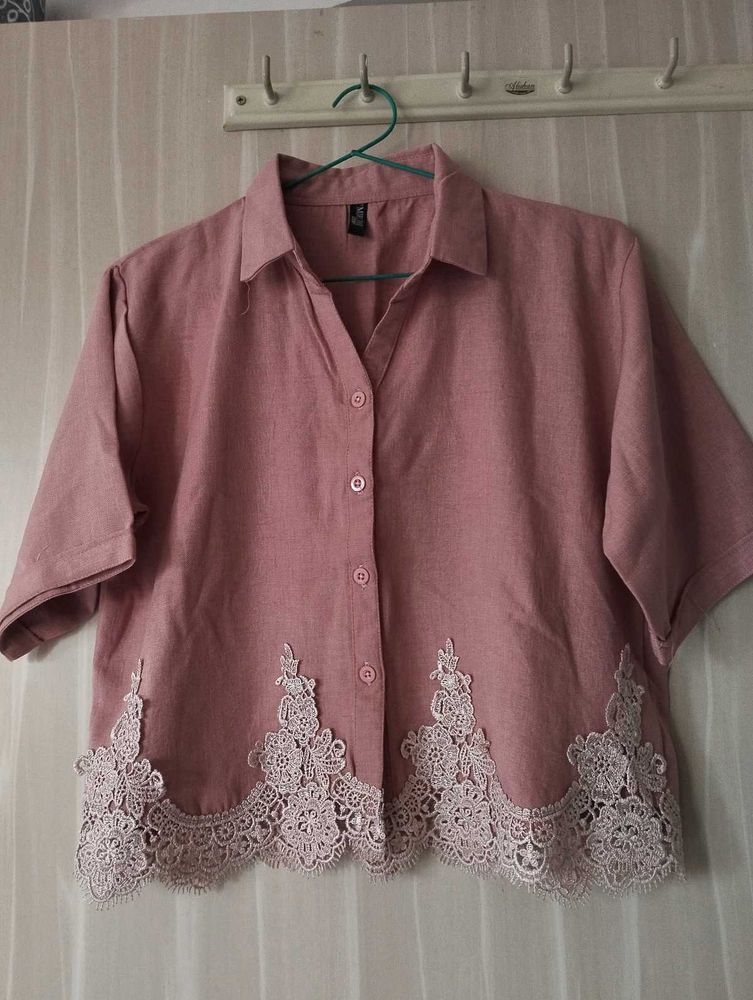 Pink Lace Trimmed Top💓