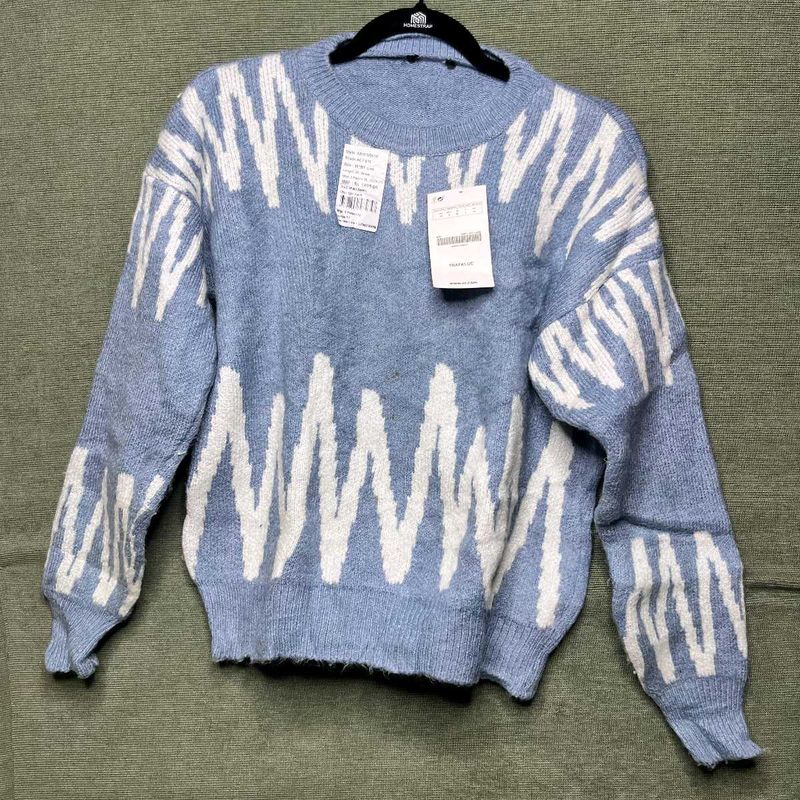 Stylish Blue Patterned Sweater