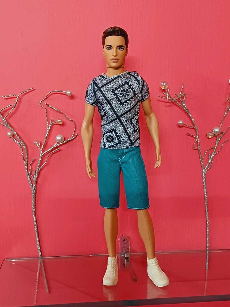 Barbie Fashionistas Ken