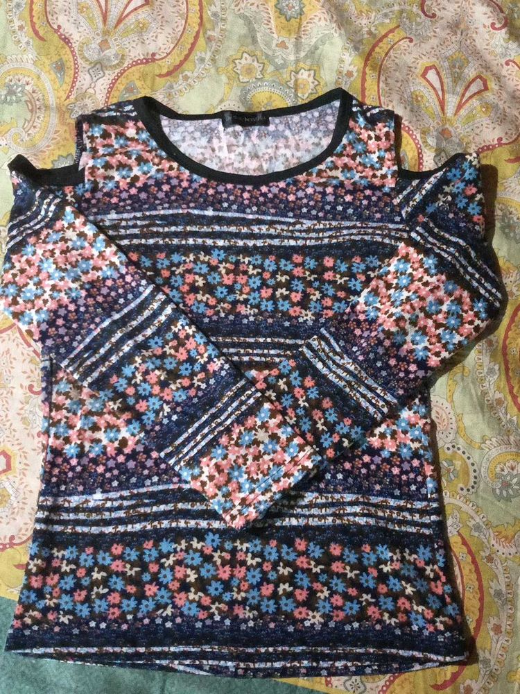 Floral Cold Shoulder Top