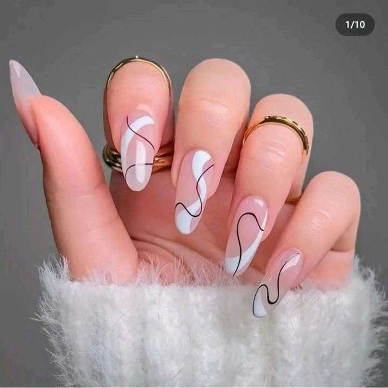 Abstract Line Press-On Nails