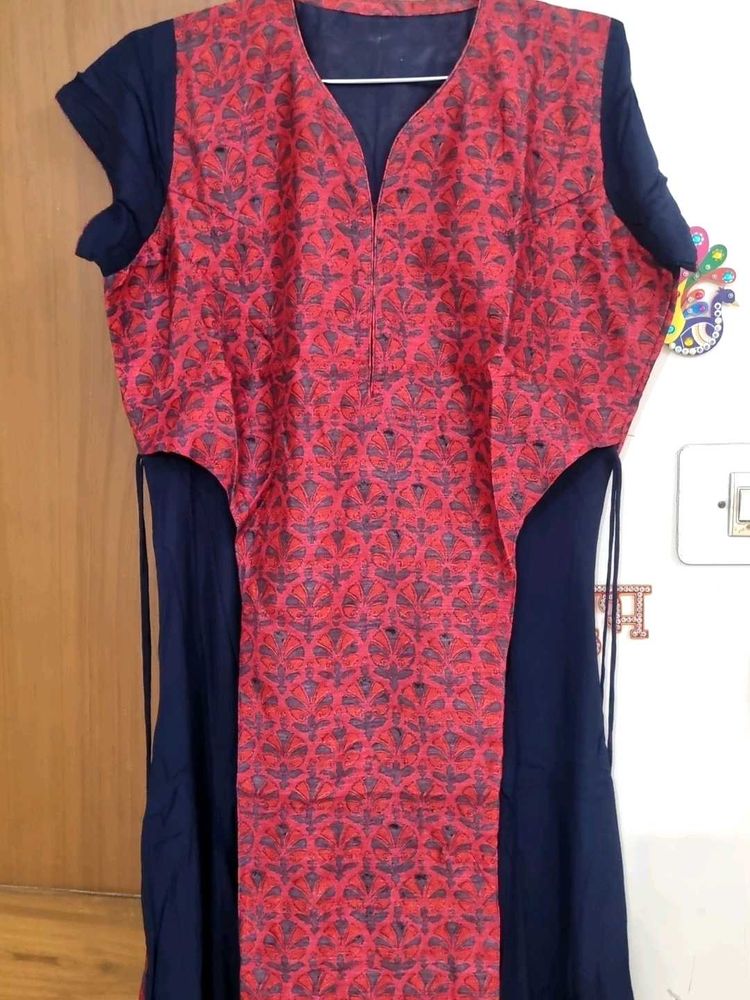 Red &amp; Blue Printed Kurta