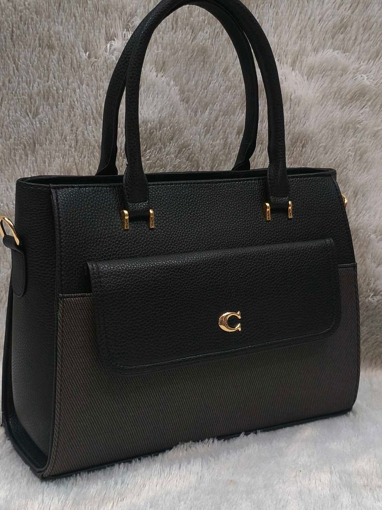 Chic Black Handbag