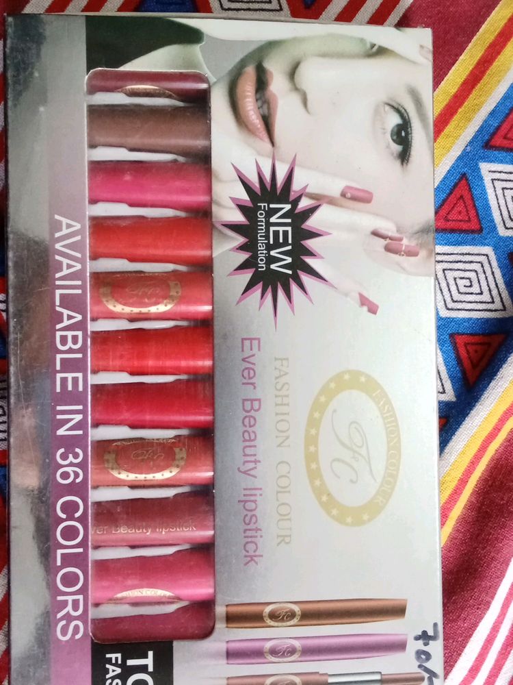 Pack Of 12 Lipsticks