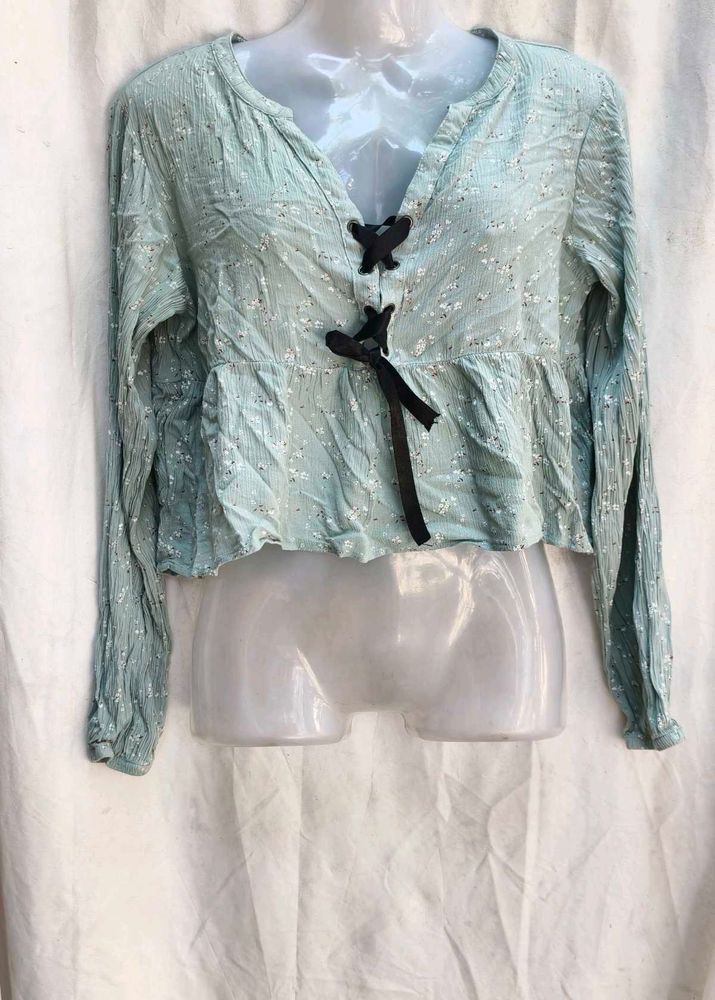 1881. Pastel Top with Bow Detail