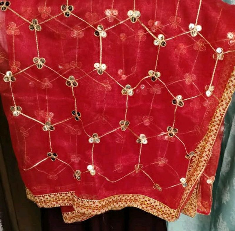 Red Dupatta