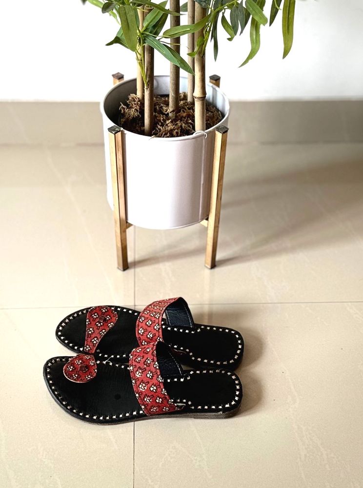 Black Jaipuri Kolhapuri Chappals with Red Block Pr