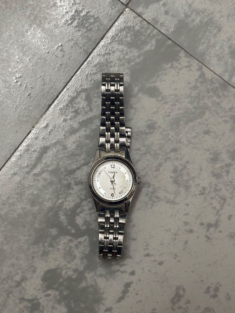 Elegant Women&#39;s Watch