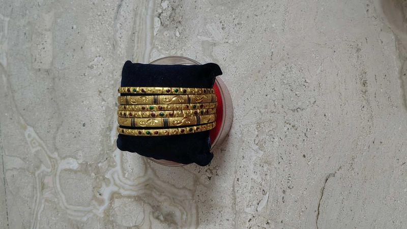 Bangles Set