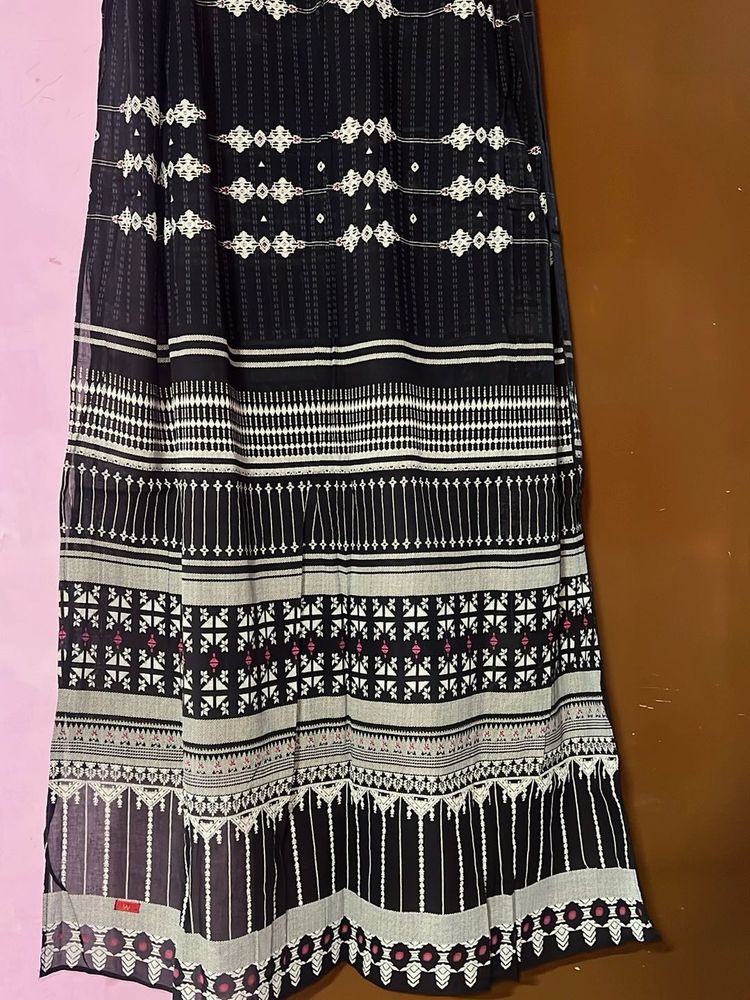 W Black Printed Dupatta