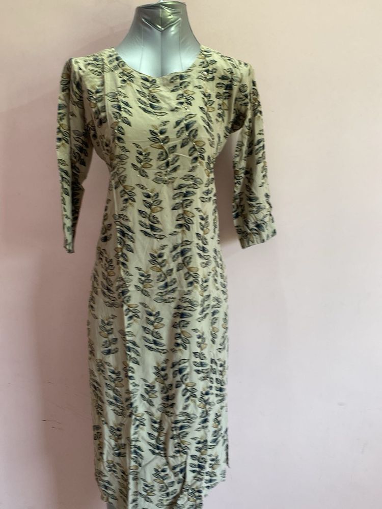 Soft Fabric Leaf Print Kurta