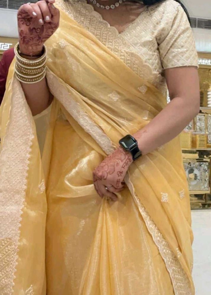 Shinny Golden Saree🫶