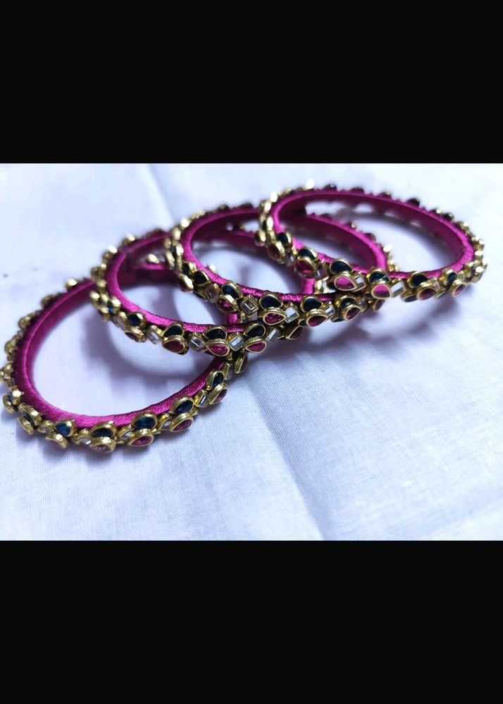 Set of 4 Pink Bangles