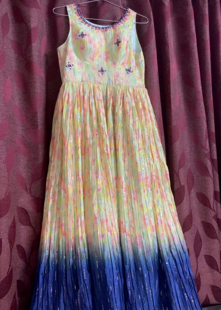 Pretty Long Gown ✨