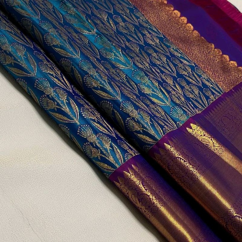 🌸 Banarasi Soft Silk Saree 🌸