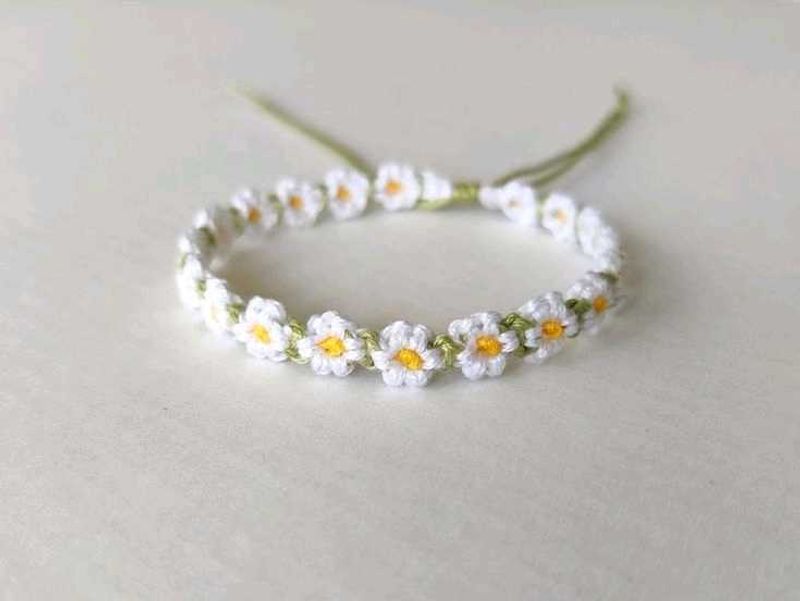 Daisy Chain Bracelet