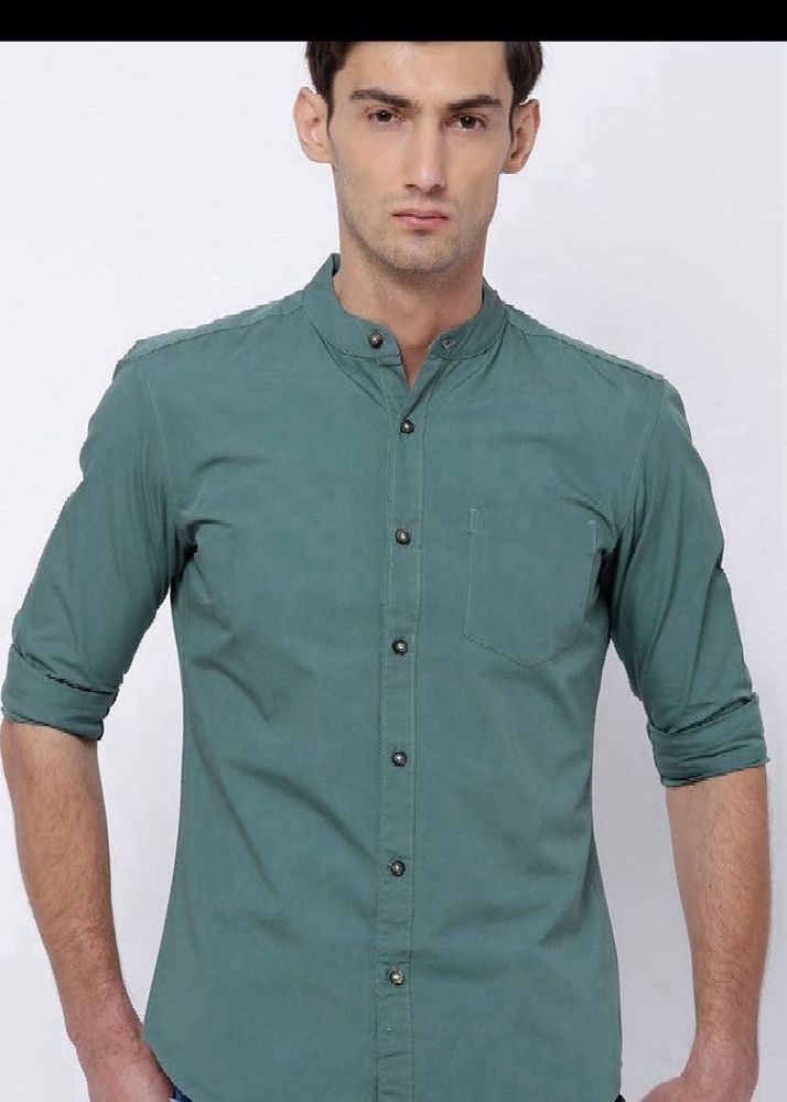 HIGHLANDER Men Green Slim FitCasualShirt