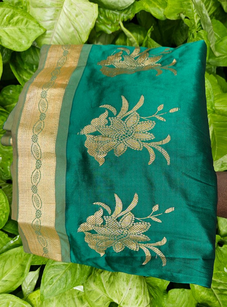 Ethnic Skirt &amp; Blouse Green | Pattupavada
