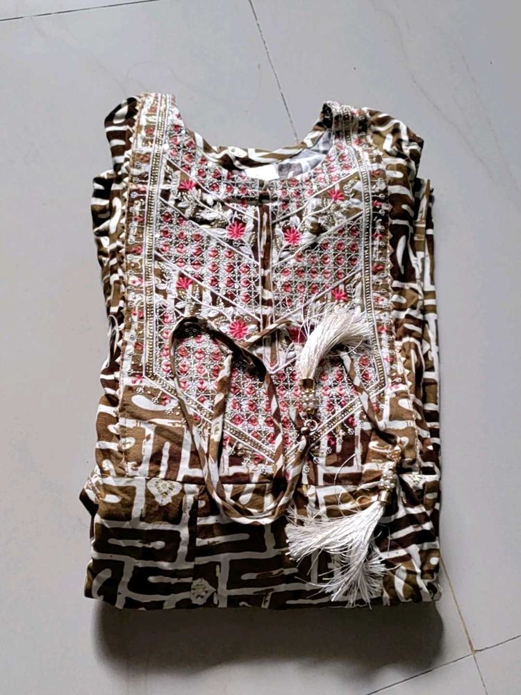 Festive Wear Gown For Ladies