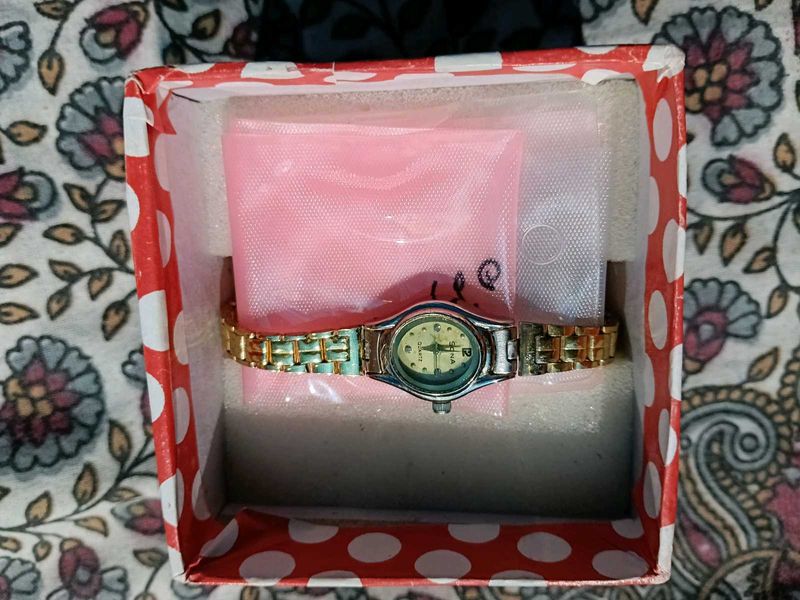 Elegant Women&#39;s Watch