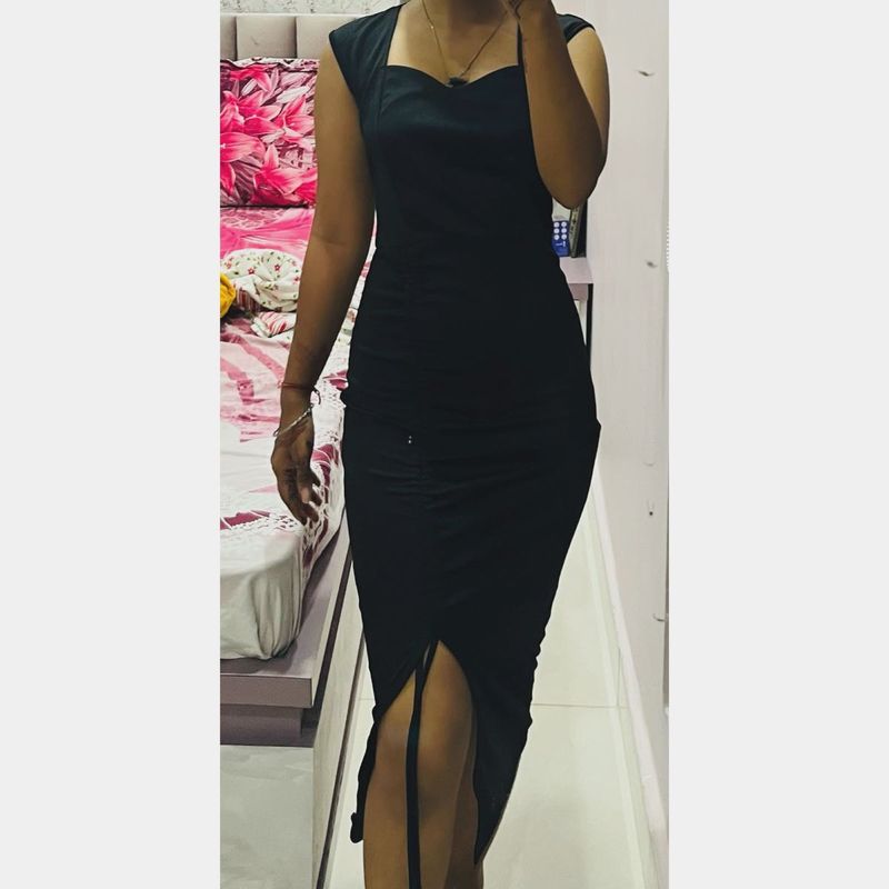Black Bodycon Dress