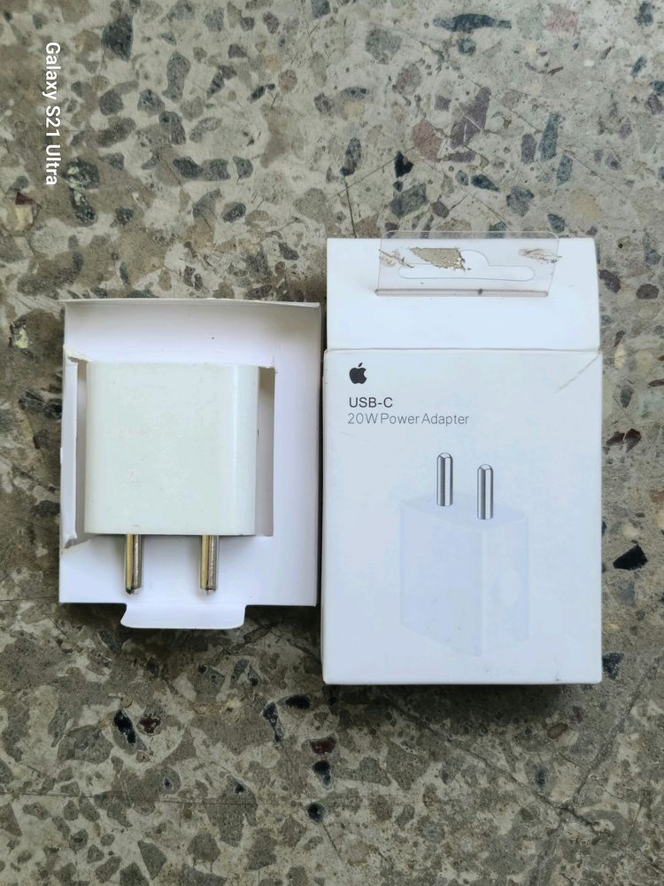 Apple 20W USB-C Power Adapter ( for iPhone, iPad )