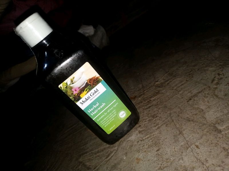 Axiom Mukti Gold Herbal Hair Wash