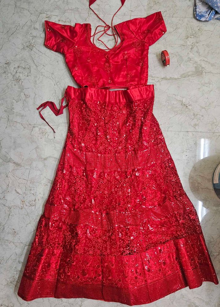 Red Embroidered Lehenga Choli❤️