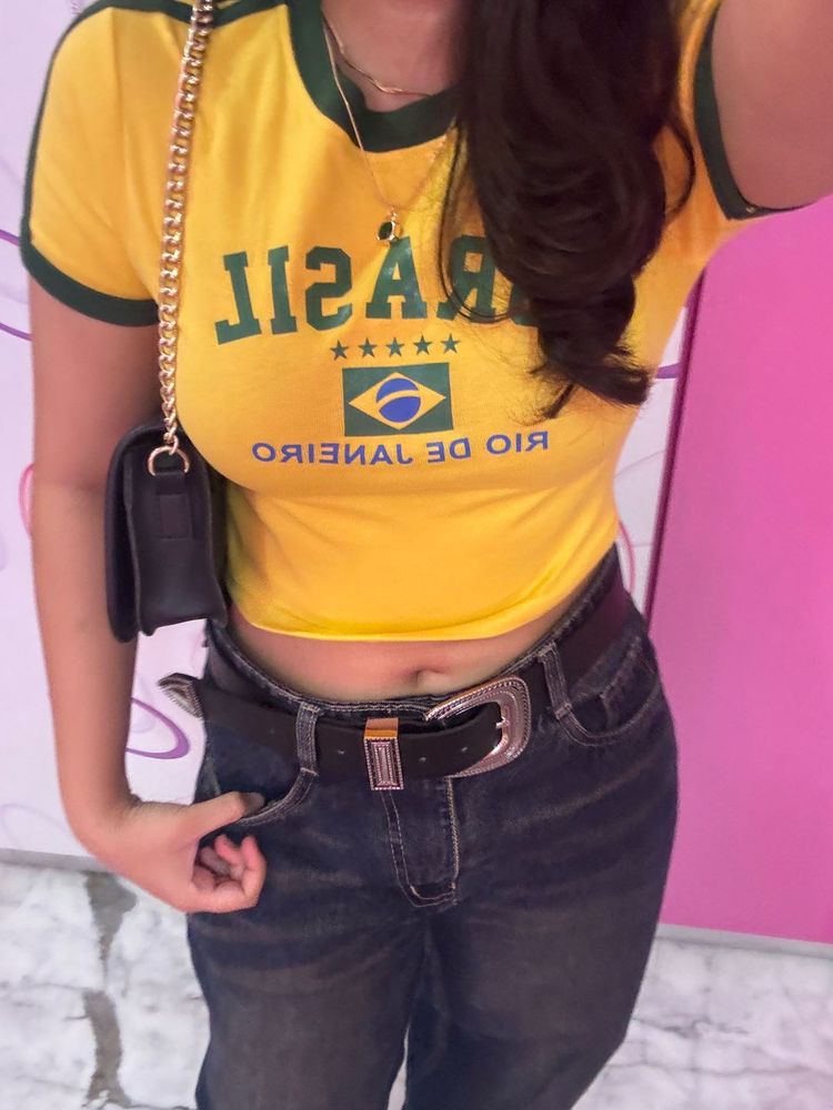 Streetwear Style Crop Top