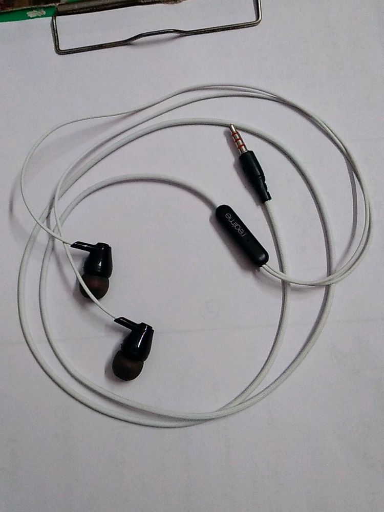 Realme Wired Headphones