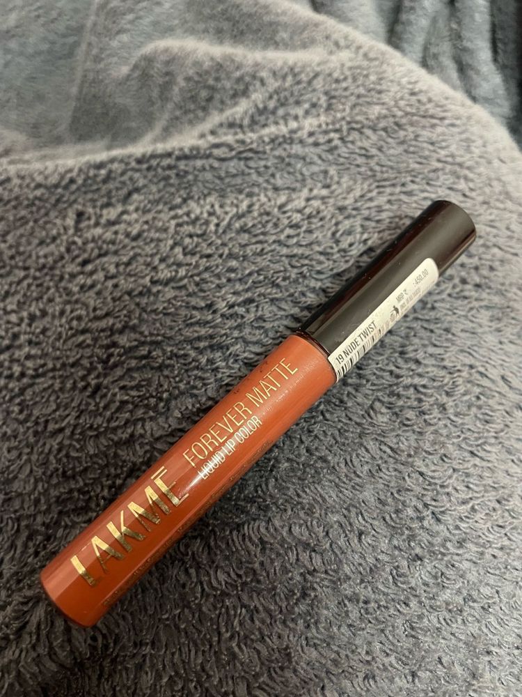 Lakme nude twist.🐎🤎