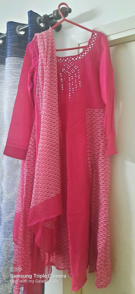 Pink Beautiful Suit Set With Dupatta