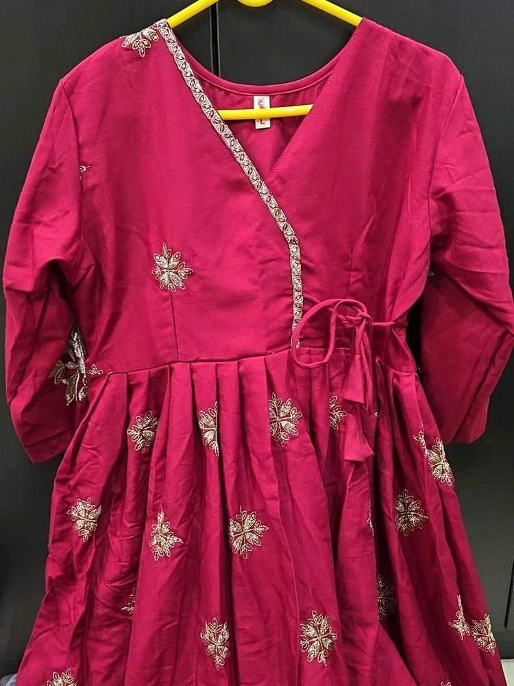 Elegant Embroidered Kurta