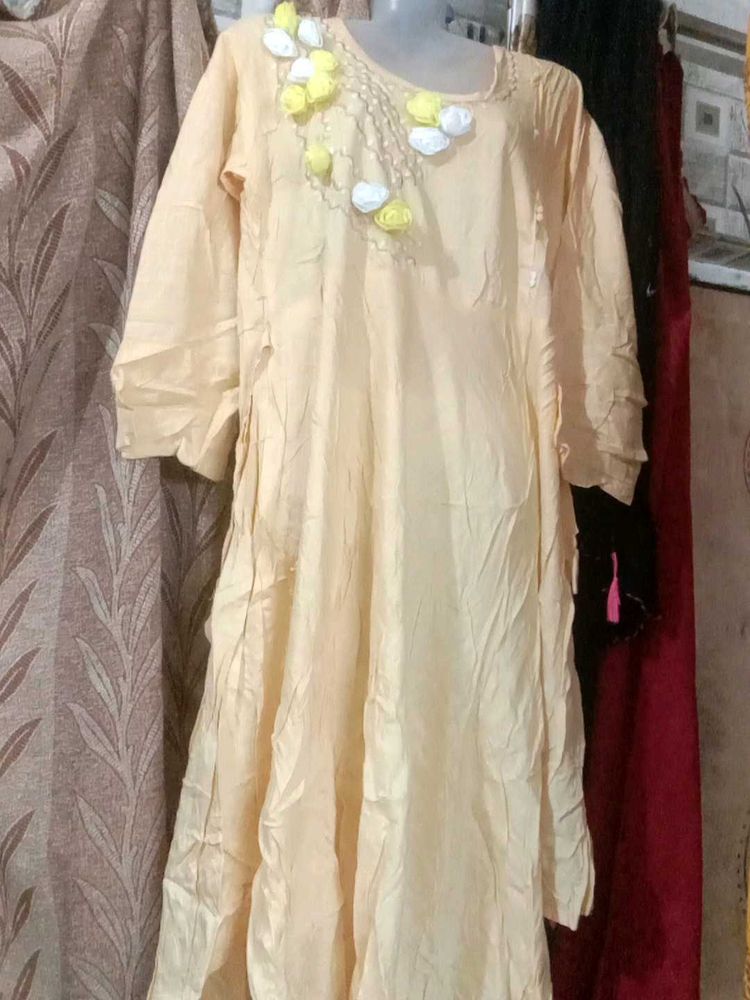 Elegant Lemon Beige Kurti – Floral Charm &amp; Comfort