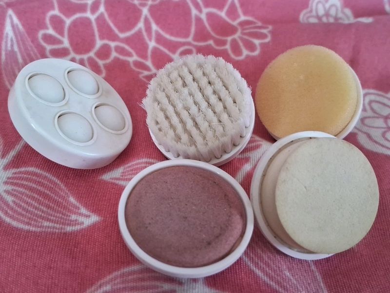 Facial Brushes