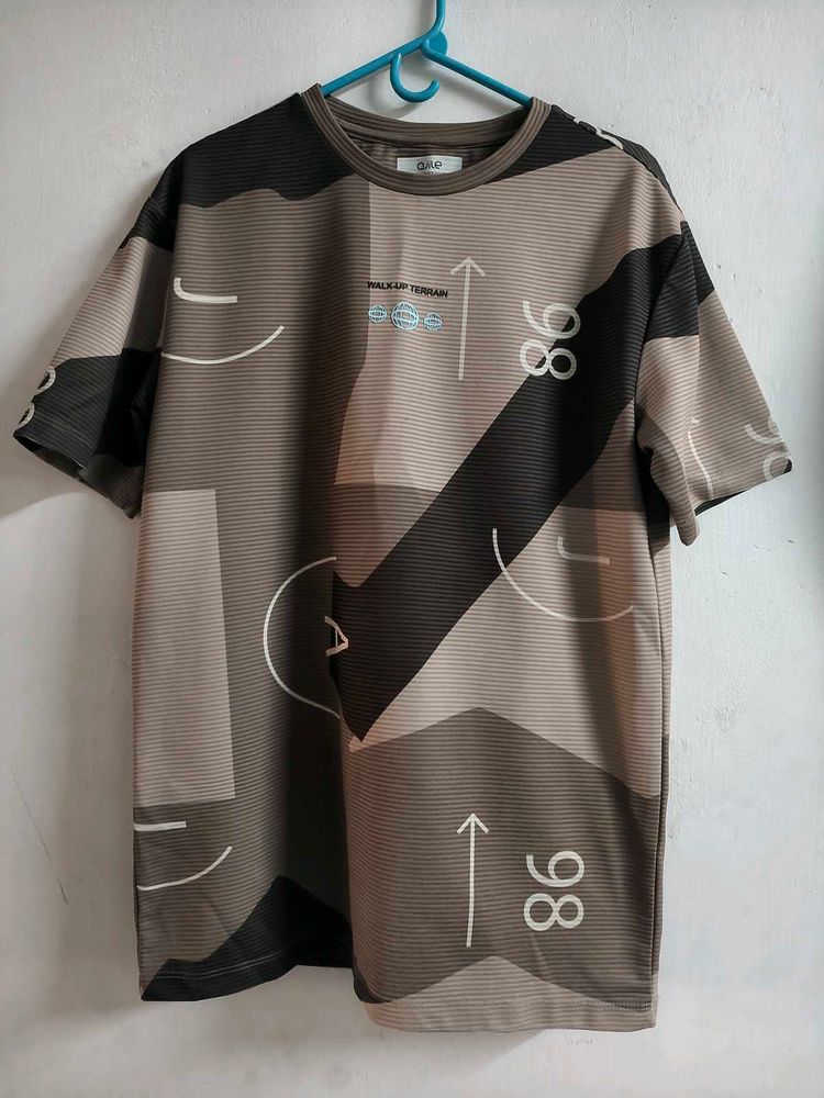 Graphic Print T-Shirt