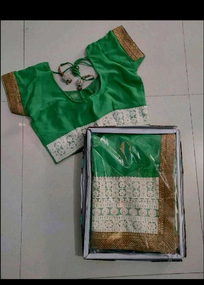 Chikankari Saree With Blouse